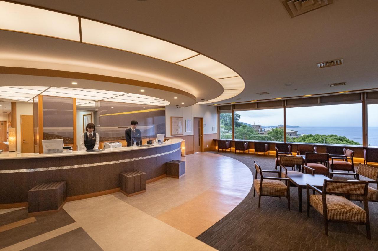 โรงแรมคาเมนอย แอนเน็กซ์ 4* อาตามิ
